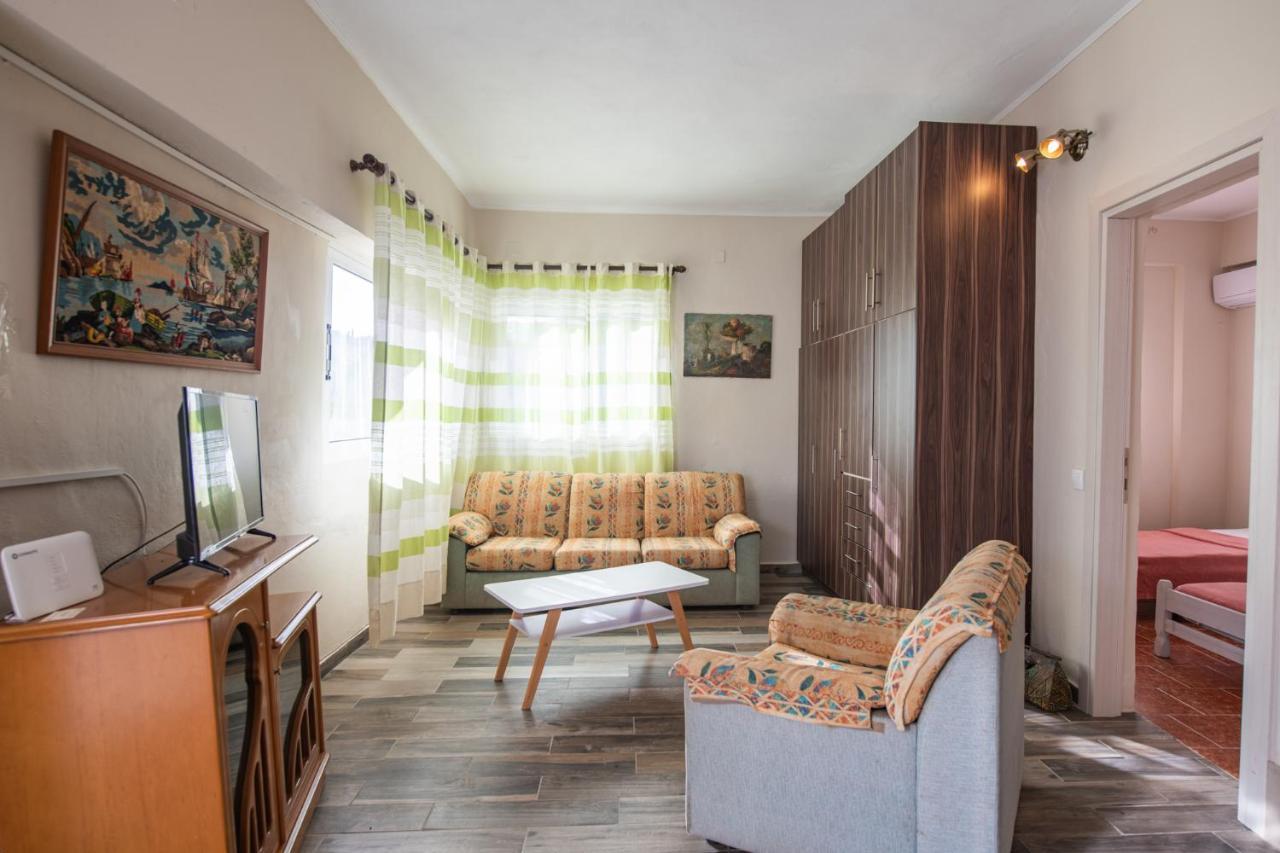 Willa Stelios Stone House Sinarades Kouramádes Zewnętrze zdjęcie