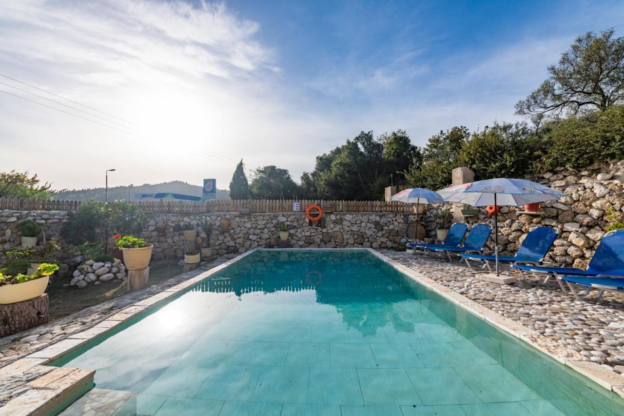 Willa Stelios Stone House Sinarades Kouramádes Zewnętrze zdjęcie