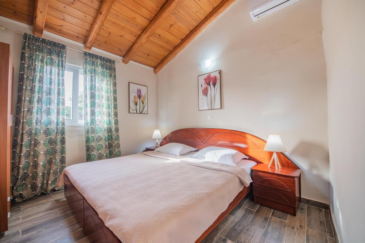 Willa Stelios Stone House Sinarades Kouramádes Zewnętrze zdjęcie